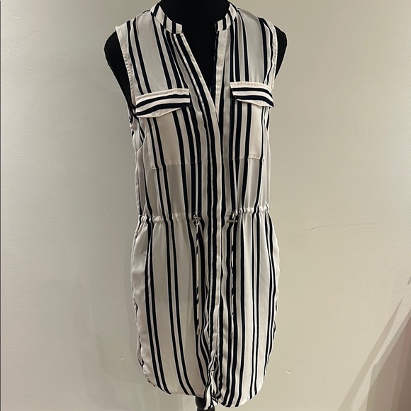 H&M Black and White Sleeveless Shirt Dress - Picture 4 of 10